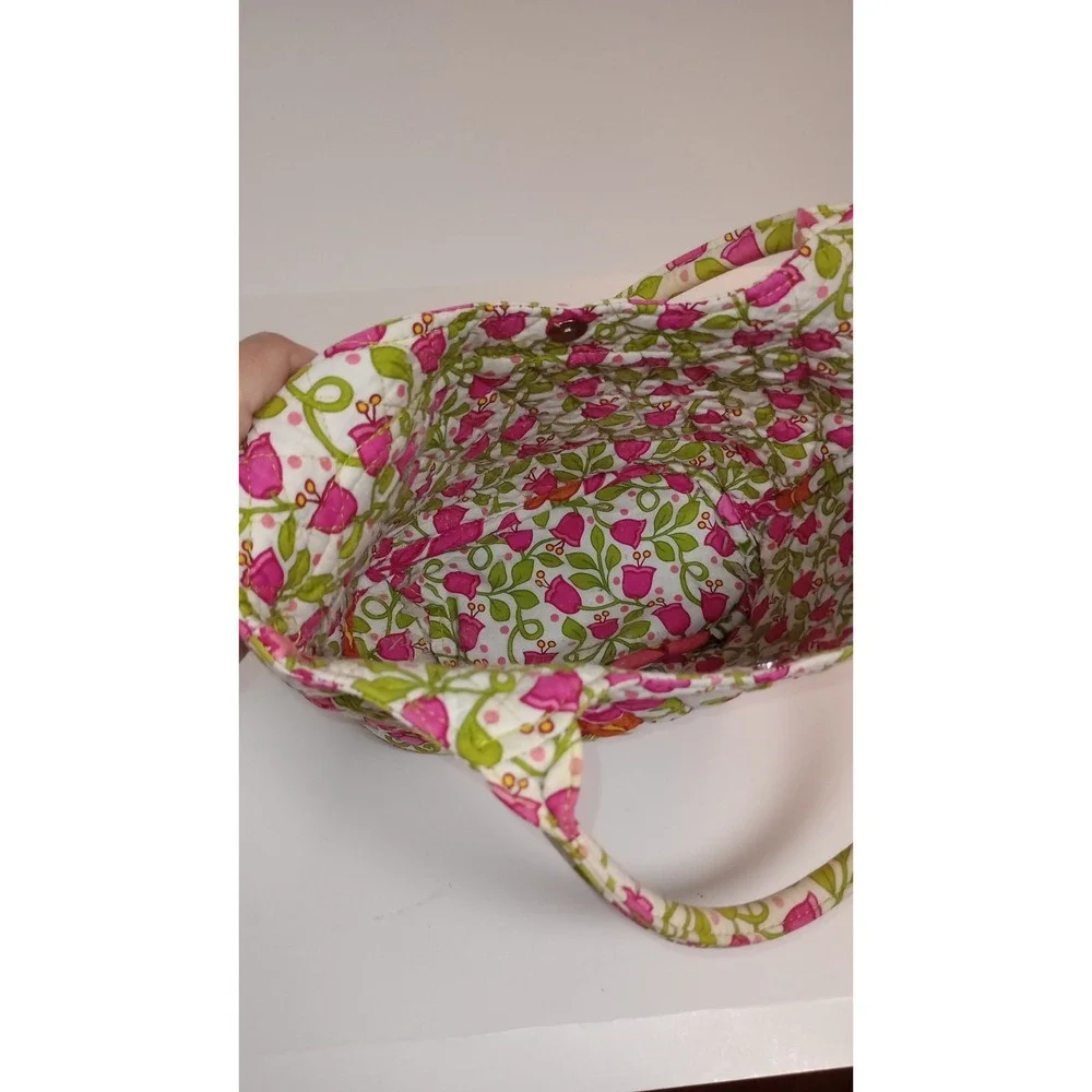 Vera Bradley Purse Daisy Lilli Bell Handbag Tote Magnetic Snap Floral Bag EUC